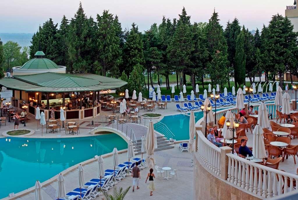 Sol Nessebar Mare All Inclusive Restaurant photo
